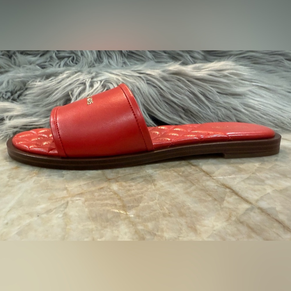 Michael Kors Red Sandals with Open Toe and Quilted Footbed - Picture 3 of 10